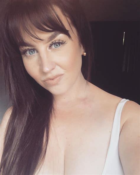 Happy Milf Monday Scrolller