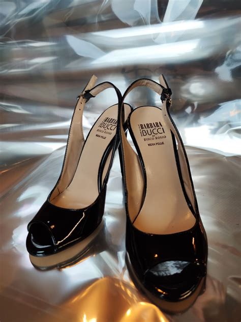 Новые итальянские босоножки от Barbara Bucci