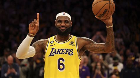 Lebron James Rompe El R Cord De Minutos Jugados En La Nba The Idealist