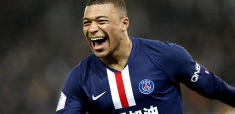 Mbappé anota su primer gol con el PSG y forma equipo con su hermano