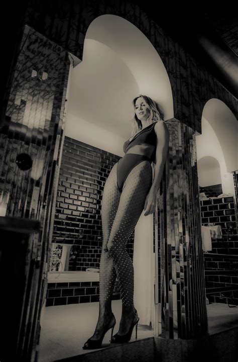 Eric Ceccarini Room Collector Portfolio Fine Art Prints Nude Photography For