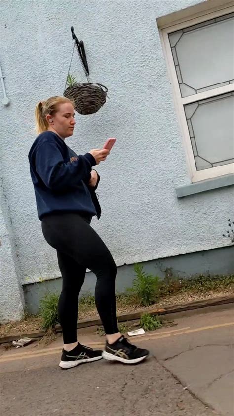 Thick Firm Ass And Toned Legs In Tights Pics Vids Spandex Leggings Yoga Pants Forum