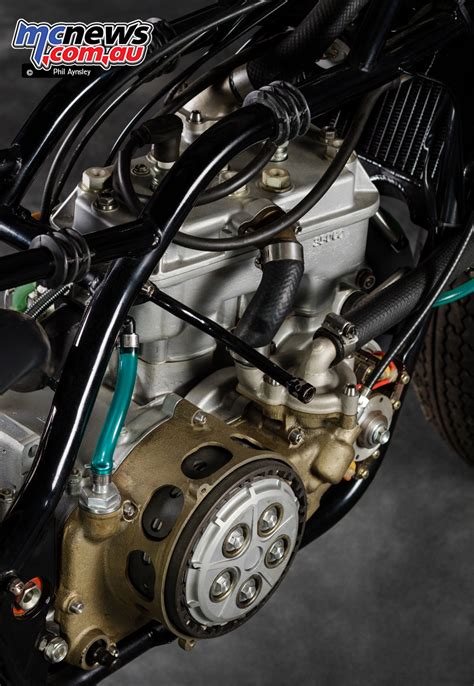 Team Kawasaki Australia KR350 Prototype | MotorCycle News