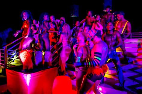 I Spent A Week At A Steamy Nude Resort And Here S What Happened Nsfw Orbitz