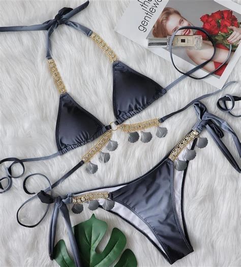 Siyah Taş ve Deniz Kabuğu Aksesuarlı Bikini Takımı SK55160 StilKapinda