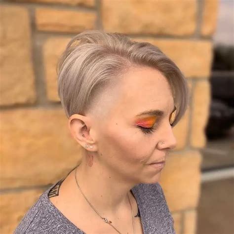 Hottest Blonde Pixie Cuts To Grab Instant Attention