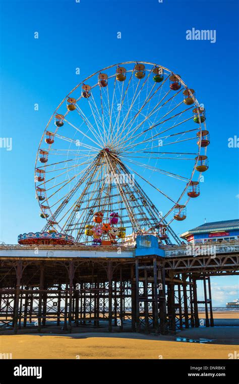 Blackpool Central Pier and Ferris Wheel Stock Photo - Alamy