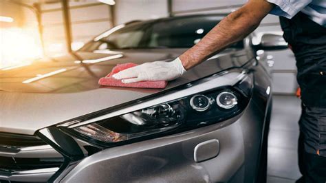 Обработка воском кузова автомобиля