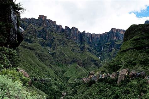 Drakensberg Mountains - WorldAtlas