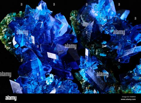 Cristales de vitriolo azul sulfato de cobre Fotografía de stock Alamy