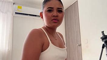 Tomé Viagra por accidente y mi hermanastra me ayuda con mi erección XVIDEOS