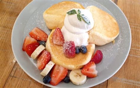 Fluffy Japanese Pancakes: History, Where to Eat in Japan & How to Make