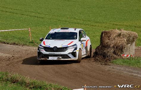 Lejeune Jean Pierre Arnavielhe Chancelier Genevi Ve Renault Clio