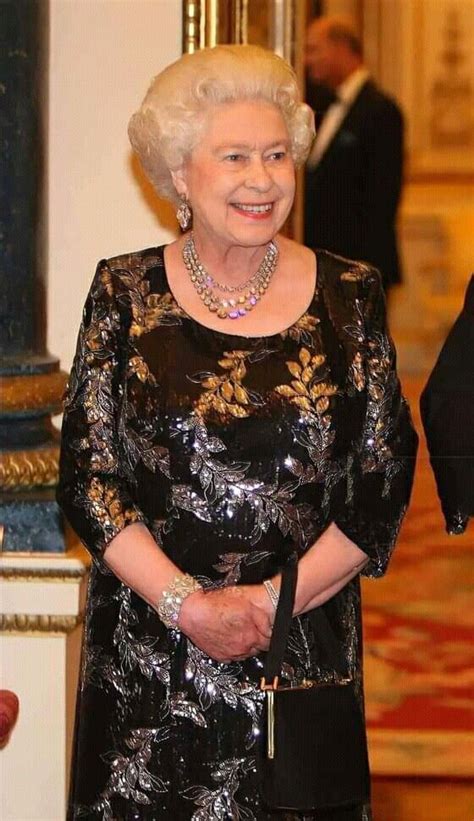 Pin by Pino on Сохраненные пины | Queen elizabeth photos, Queen ...