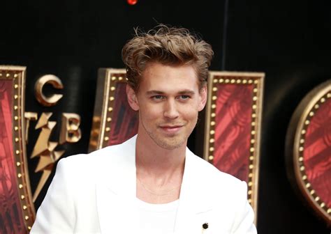 Austin Butler, "brisé", réagit à la mort de Lisa Marie Presley