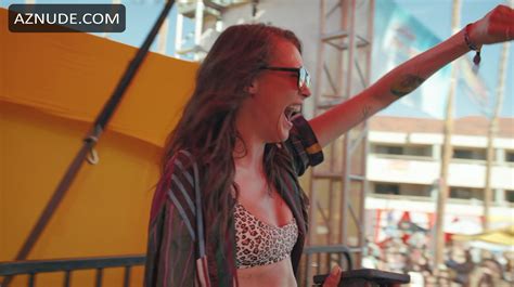 PLANET SEX WITH CARA DELEVINGNE NUDE SCENES AZNude