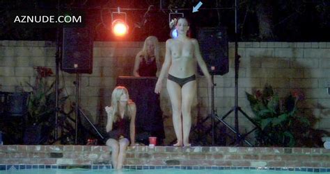 ELIZABETH BELL Nude AZNude