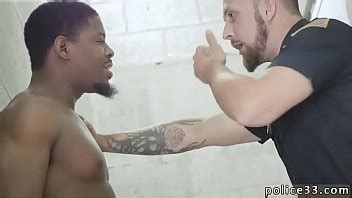 Película de policías de sexo gay gratis Follando a la policía blanca con un poco de chocolate
