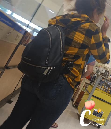 Cute Latina MILF In Tight Jeans Tight Jeans Forum