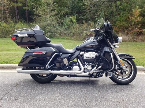 2018 Ultra Limited Low Wrecking Crew Harley Davidson®