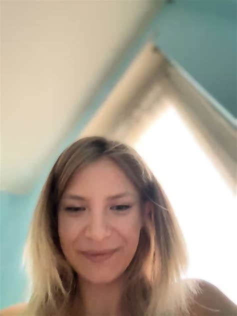 Sexy Blonde Annie 2024 02 24 041857