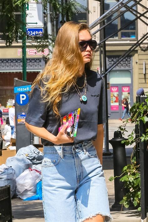 Gigi Hadid - Blick Art Store in NYC 08/14/2019 • CelebMafia
