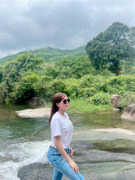 Hot girl Việt đình đám một thời Giờ laà giám đốc marketing 32 tuổi vẫn nóng bỏng sexy như