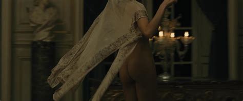 Naked Natalia Vodianova In Belle Du Seigneur