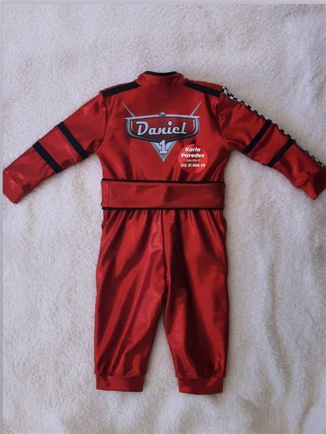 Traje overol disfraz piloto carreras fórmula hot wheels cars rayo mc queen Ferrari en