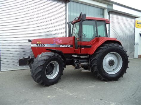 Case Ih 7220 Pro Magnum Tractor