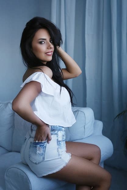 Sexy Brunette Woman Pictures