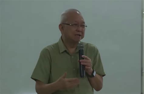National Artist Ricky Lee Shares How He Deals With Negative Feedback