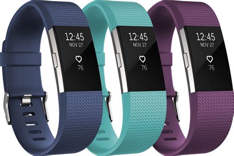 Начались мировые продажи трекеров активности Fitbit Charge 2