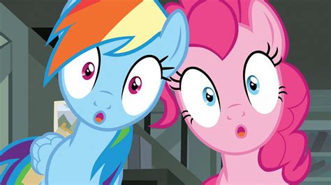 Safe Screencap Pinkie Pie Rainbow Dash Earth Pony