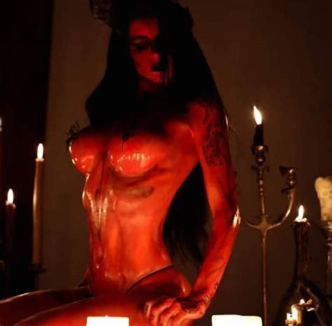 Satan Porn Girls Cumception