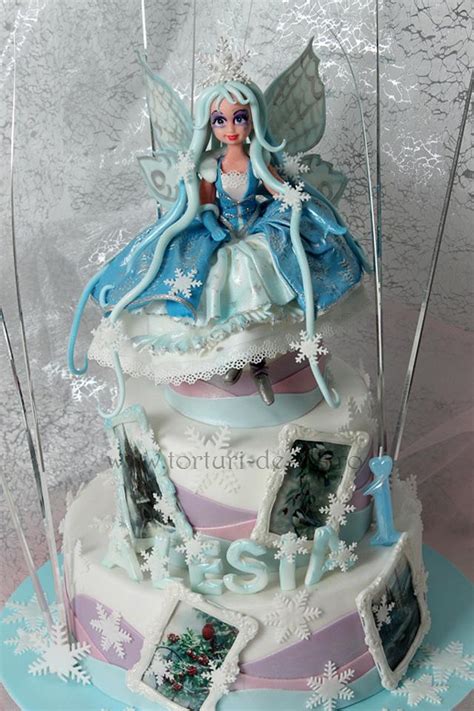 Snow Queen - Decorated Cake by Viorica Dinu - CakesDecor