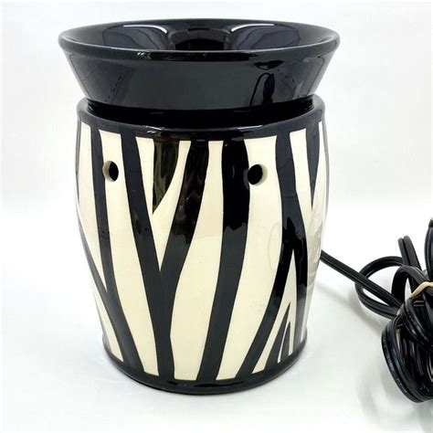 Scentsy Zebra Wax Warmer DSW ZEBR Scentsy Safari Wax Warmer