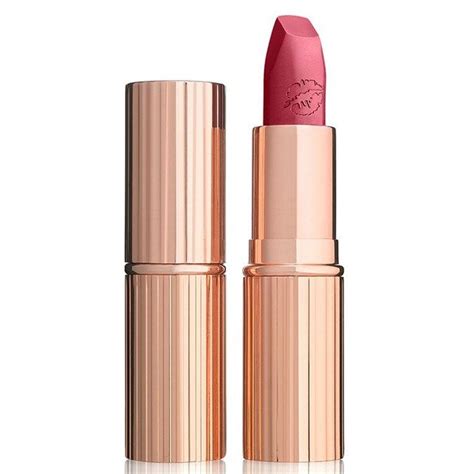Pinky Nude Is The Chic Lip Colour Every Woman Should Own Charlotte Tilbury Hot Lips Charlotte