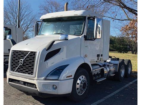 Volvo Vnr Day Cab Truck D Hp For Sale Salisbury Nc