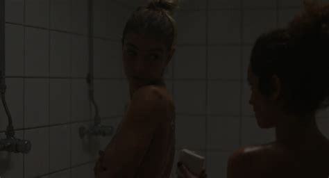 Nude Video Celebs Lauira Auclair Nude Frerots S E