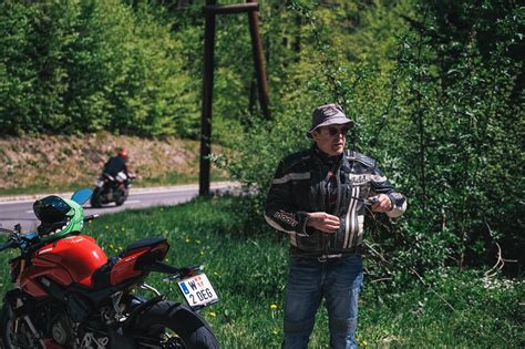 Hyper Naked Bike Vergleich Ducati Streetfighter V S