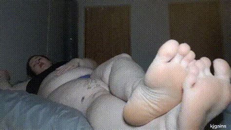 Big Girls Dont Pop Feet Rubs Turn To Tickles Kyras BBW Fetish Depot Clips4sale
