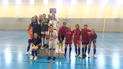 Les Minimes Filles Championnes D Partementales De Futsal Jr News