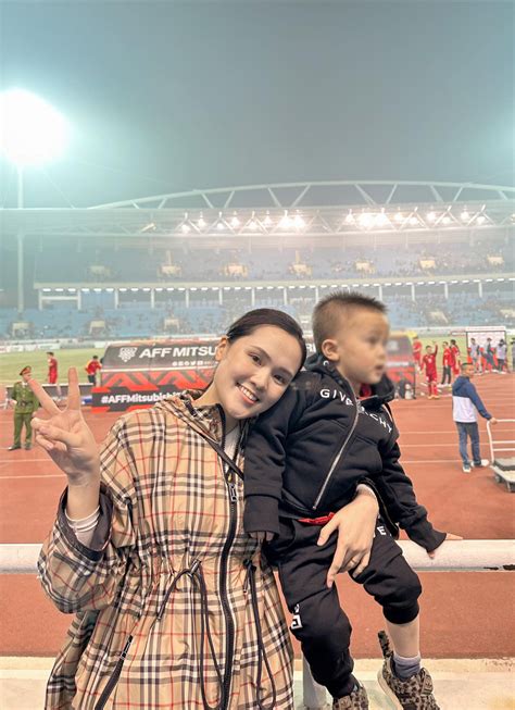 Ng V N L M Ng Clip Hot Khi N D N M Ng R N R N Sau M Th Ng