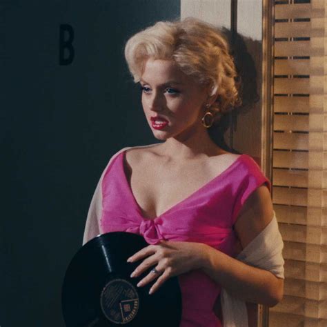 Experts Reveal How Ana De Armas Transformed Into Marilyn Monroe For Blonde Instyle