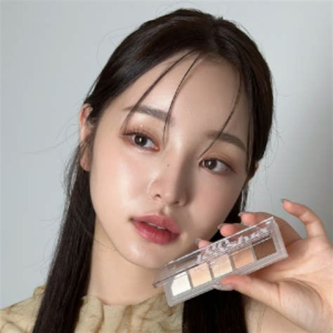 Paleta De Farduri Pentru Ochi Nuanta No 3 Nude Shower Mood Farmacia Tei Online