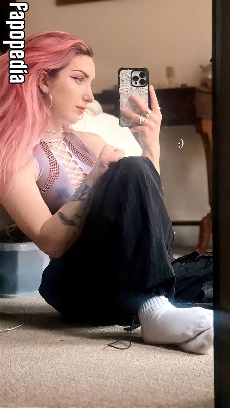 Sophie Burrell Nude Patreon Leaks Photo 2524024 Fapopedia