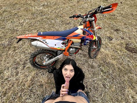 Porn Photos Of Lovely Chicks Drooling On Some Delicious Cocks Photos