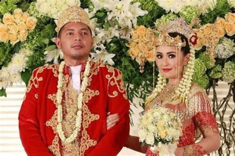 Pantun Betawi Acara Nikahan