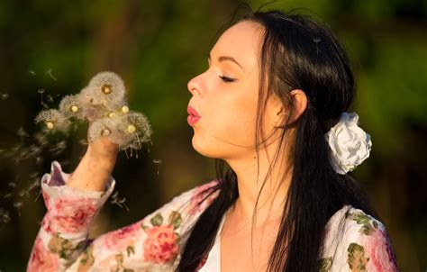 Wallpaper face dandelion model brunette katie for mobile and desktop section девушки